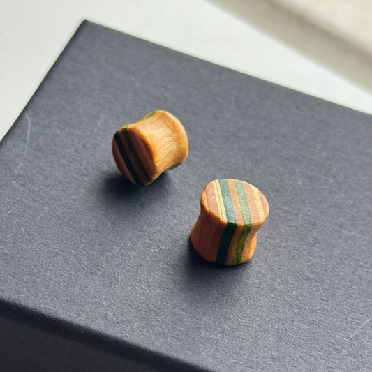 Handmade recycled skateboard Green & Natural Plugs – 10mm — Baltic Dew, made in the UK